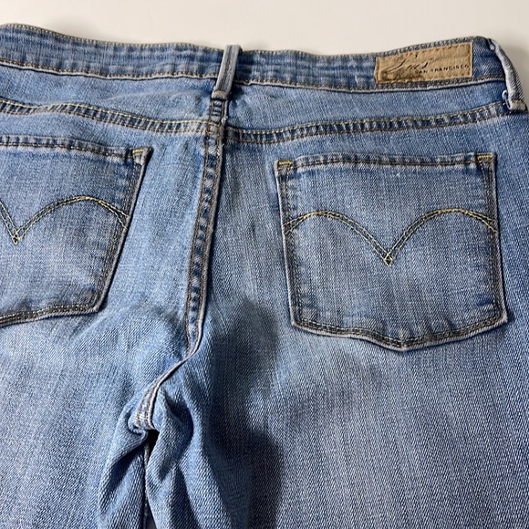 Levi's Slight Curve Boot Cut Jeans Size 27 / 4 - Picture 1 of 4